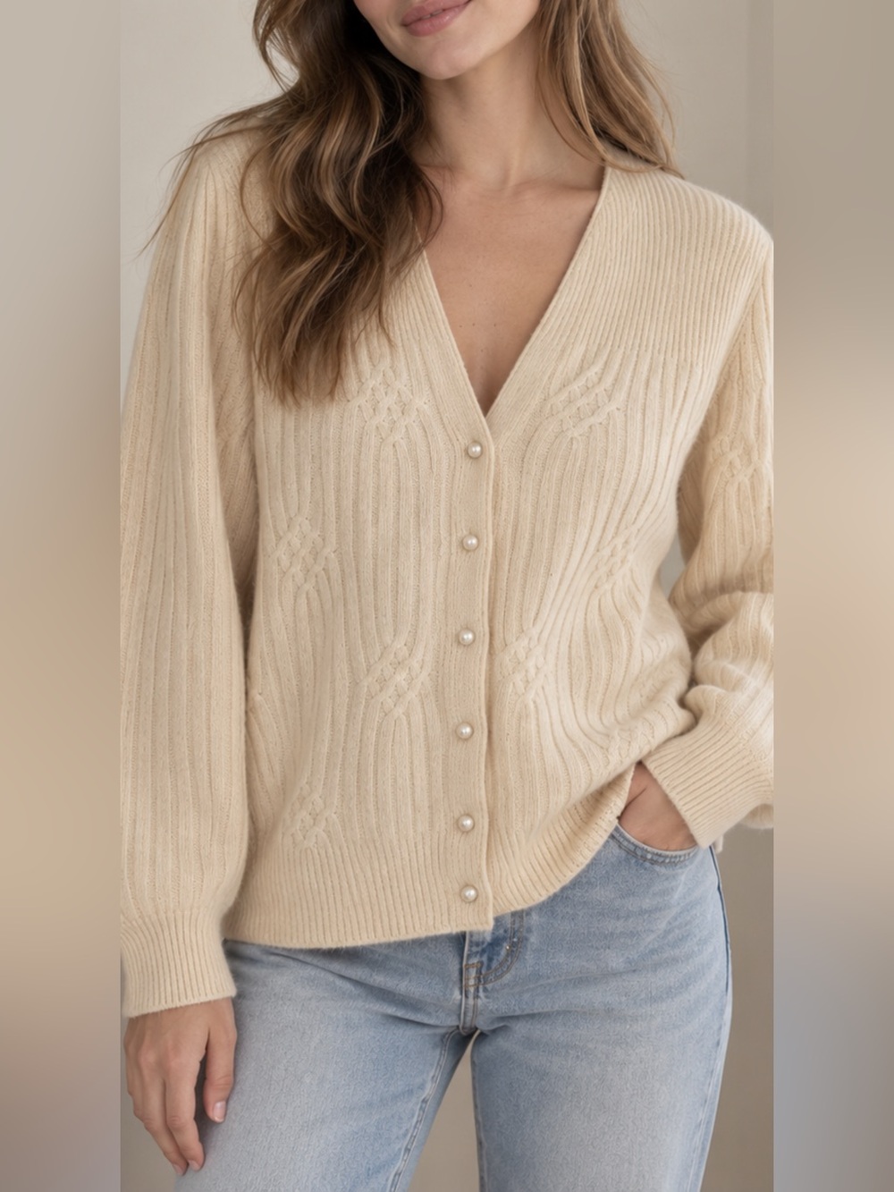 Victoria Jones Women’s M Ivory Lambswool Angora Cable Knit Pearl Button Cardigan